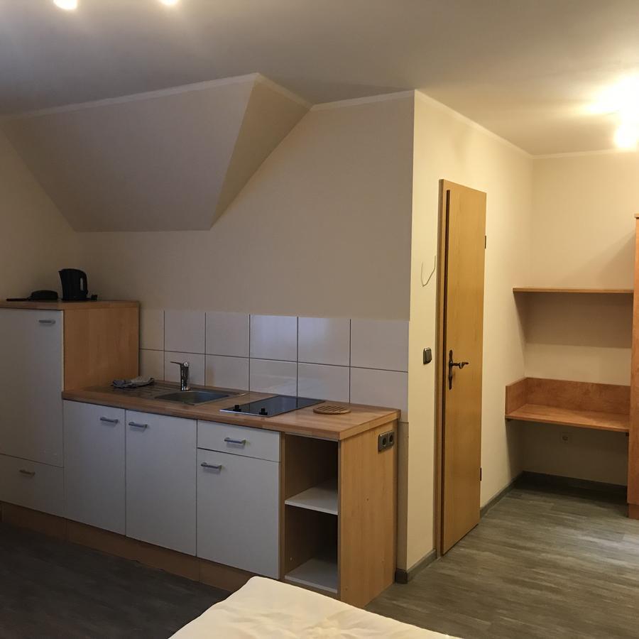 Apartment-Pension Schwalbennest هيرتسوجيناوراخ المظهر الخارجي الصورة